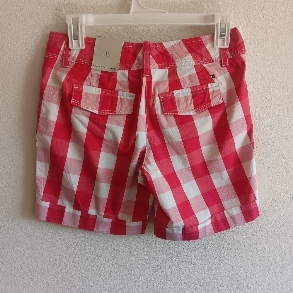 NWT Women's Tomy Hilfiger checkered shorts size 0 - Picture 2 of 6